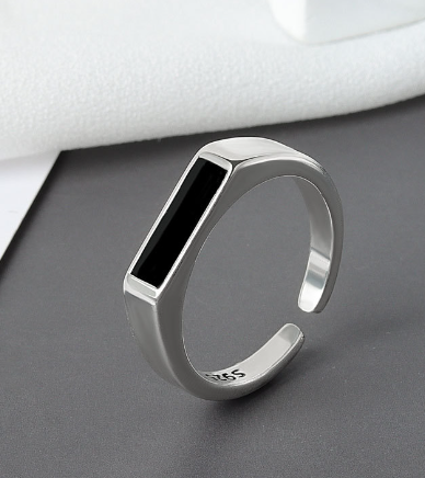 Sterling Silver Elegant Black Ring