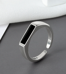 Sterling Silver Elegant Black Ring